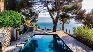 Piscinett à Antibes