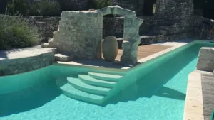 New Look Piscine à Forcalquier