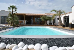 Prestige piscines & spas à Fontaine-Bellenger