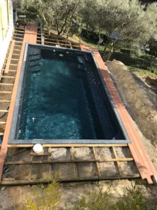 Presta Piscine à Villeneuve