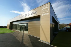 Piscines ES & Spas Colmar / l’esprit piscine – Spas HotSpring à Houssen