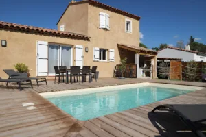 LA PISCINE ANGEVINE à Beaucouzé