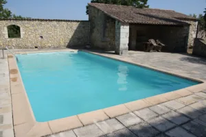 Rénov piscine 30 à Saint-Quentin-la-Poterie