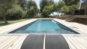 CDS Piscines à Évenos