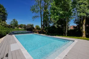 Piscines Desjoyaux à Odos