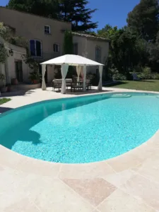 Crystal Piscine à La Colle-sur-Loup