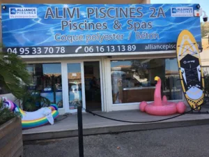 ALIVI PISCINE 2A à Sari-Solenzara