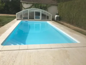 piscine et spa pere et fils à Vaires-sur-Marne