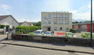 ad piscindoor à Aix-les-Bains
