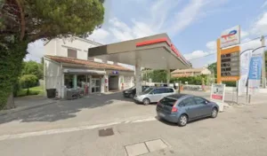 Mondal piscine à Arles