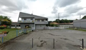 Piscines Desjoyaux à Juillan